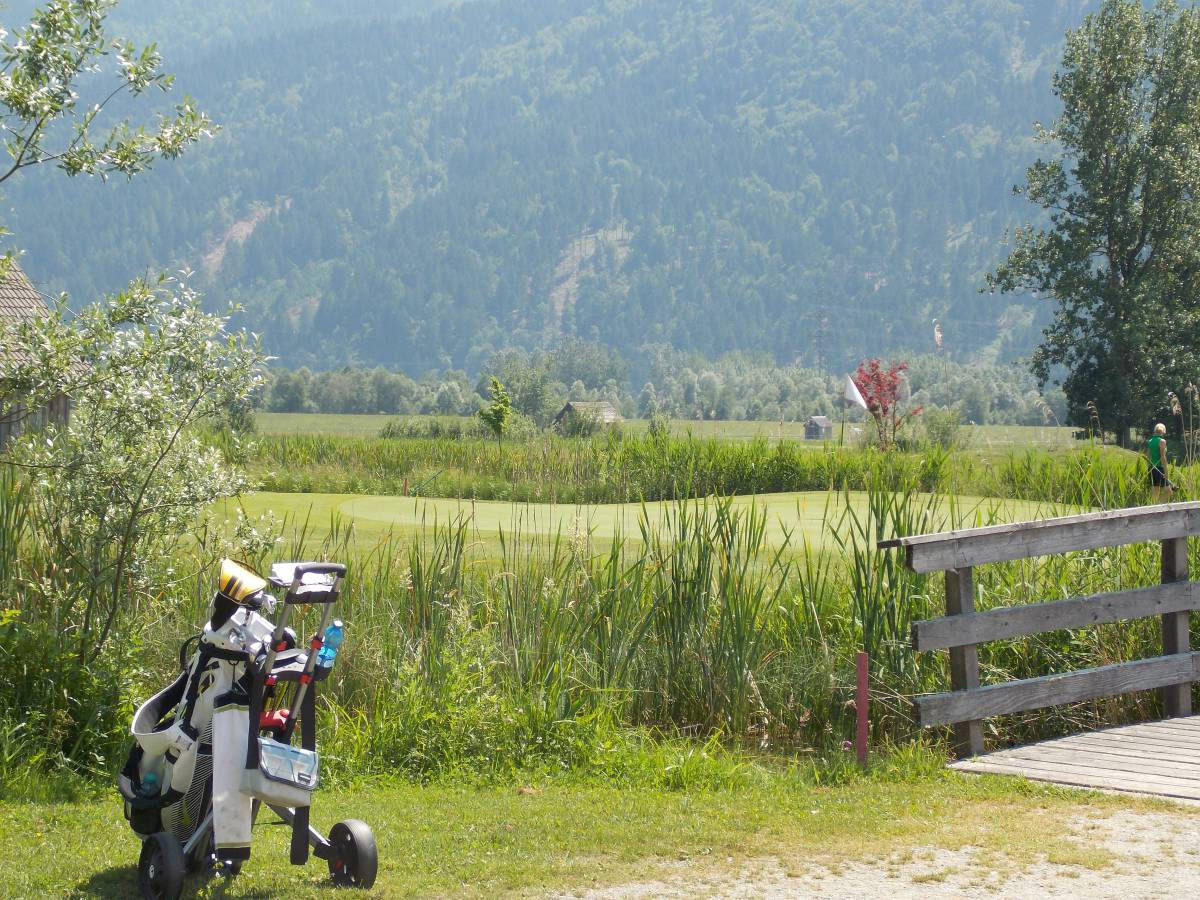 Golfplatz im Gailtal in Kärnten in Österreich